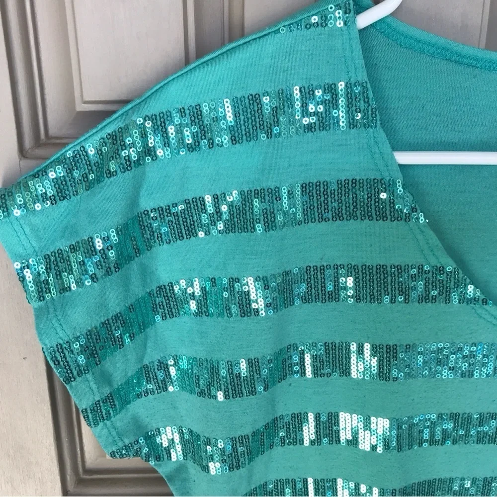Sequin Striped Front! Teal Tee SzM Short Sleeves Ruch Sides Cute NWOT